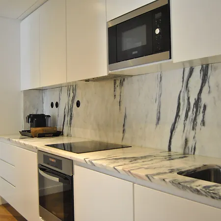 Ama * Лиссабон