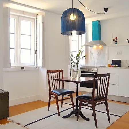 Ama * Лісабон