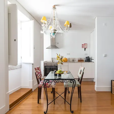 Ama Apartment *